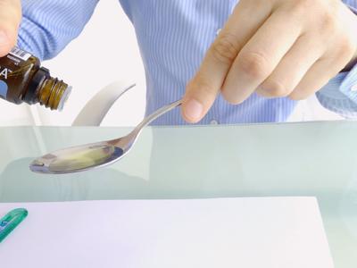 How to Practice Oil Pulling for Detoxification?