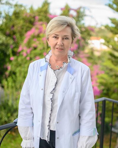 Dr. Olga Aresti